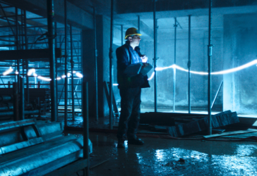 Construire sous les étoiles : le métier d’ouvrier du BTP dans "Grand Ciel"