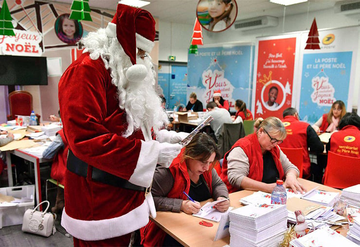 Dans les coulisses du secrétariat du Père Noël