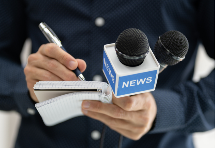 Journaliste : un métier en mutation face à l’IA et aux nouveaux médias